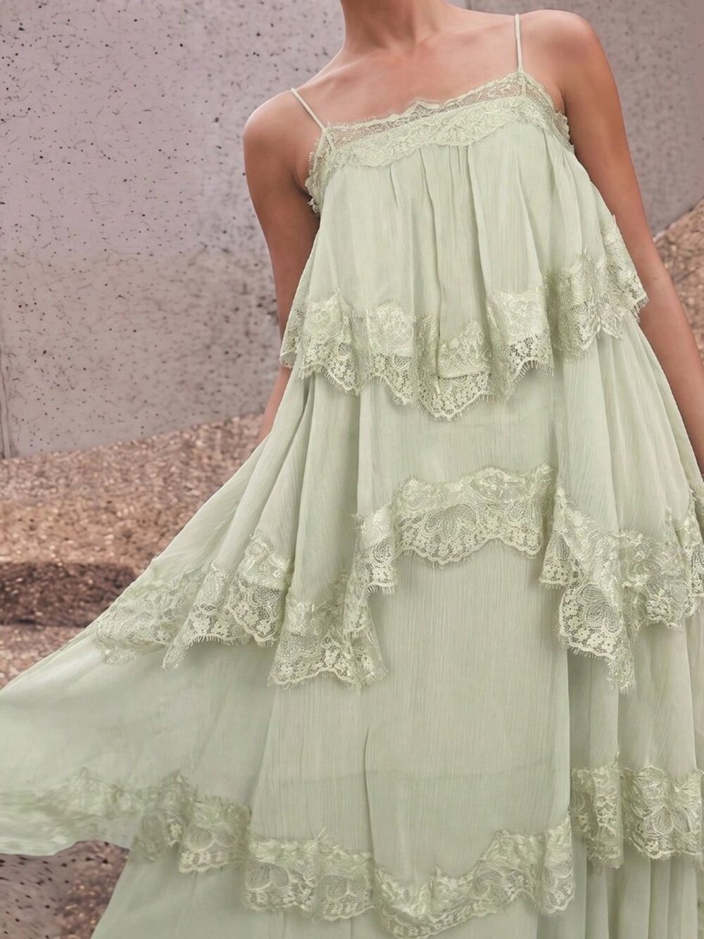 Pastel Green Elegant Women's Adjustable Strap Chiffon Dress with Contrast Lace - Picture 9 of 9